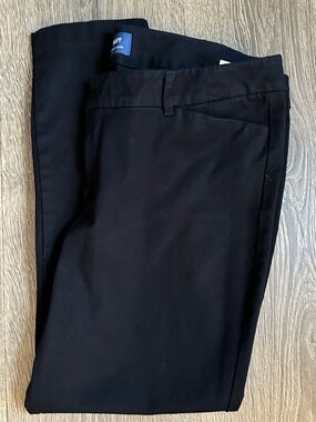 Women’s Old Navy Black Pixie Pants Size 16